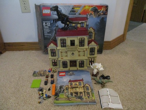 Lego jurassic world indoraptor - jurassic,